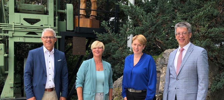 Staatssekretärin Lindlohr zu Besuch bei SchwörerHaus