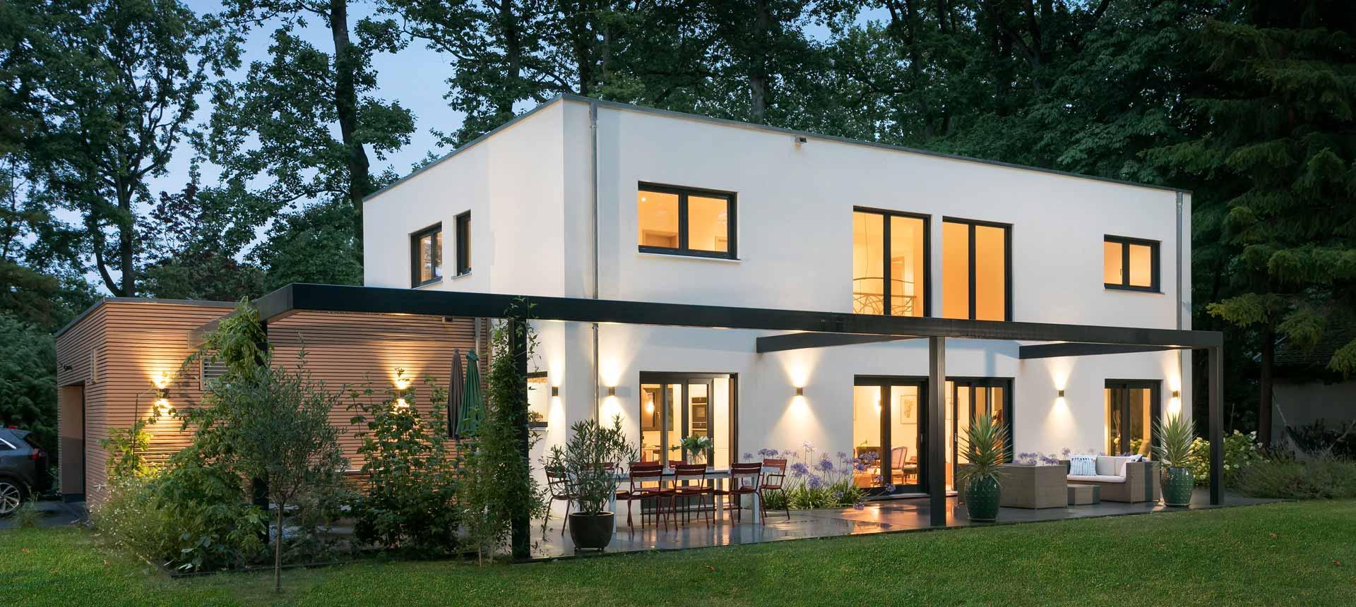 Moderne Villa von SchwörerHaus 